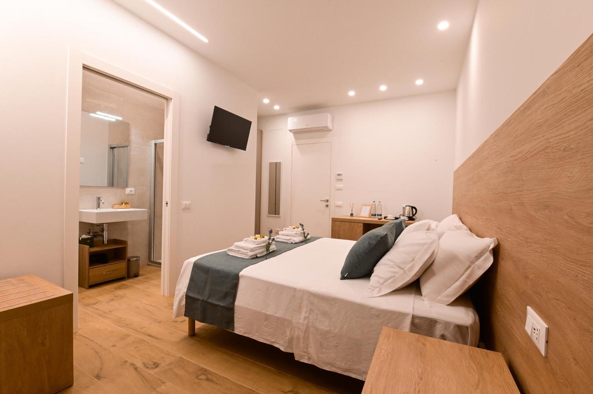 Villa Lucilla - B&B Rooms And Pool Потенца Пичена Екстериор снимка